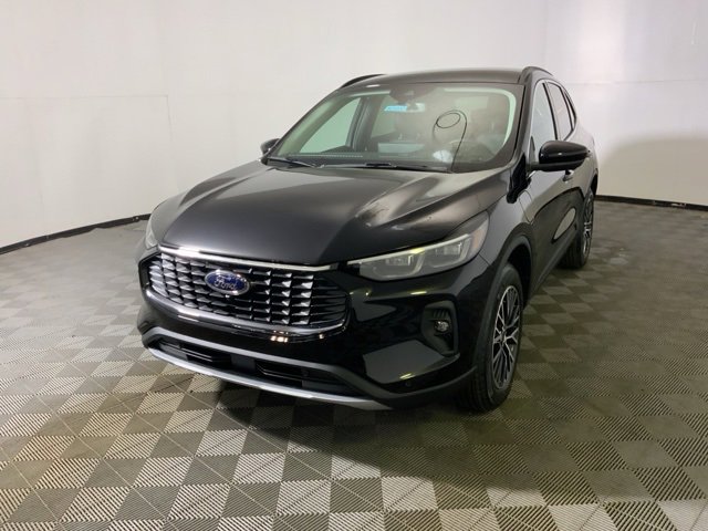 New 2026 Ford Escape SE w/ PHEV Premium Package image 3