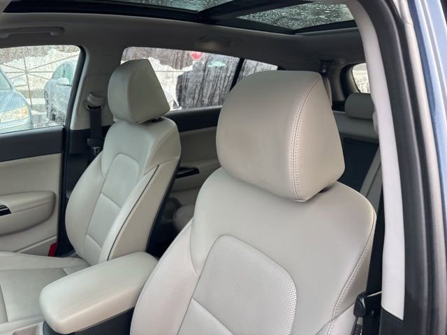 Used 2022 Kia Sportage EX w/ EX Technology Package image 22