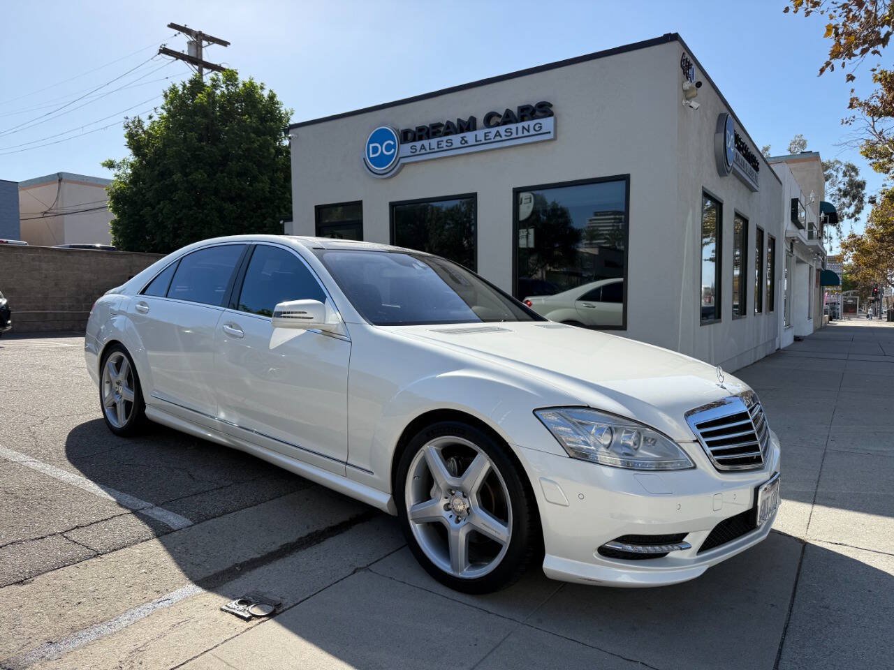 Used 2011 Mercedes-Benz S 550 image 2