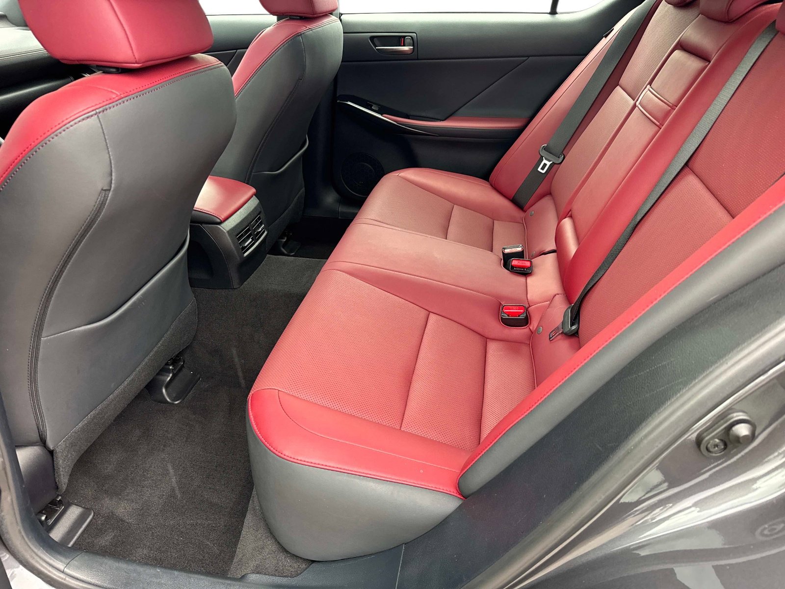 Used 2024 Lexus IS 300 w/ Comfort Package RWD image 13
