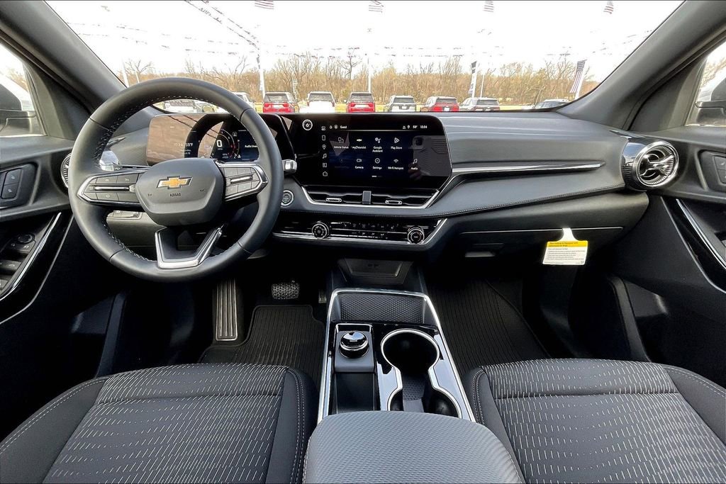 New 2026 Chevrolet Equinox LT w/ Safety and Technology Package image 5