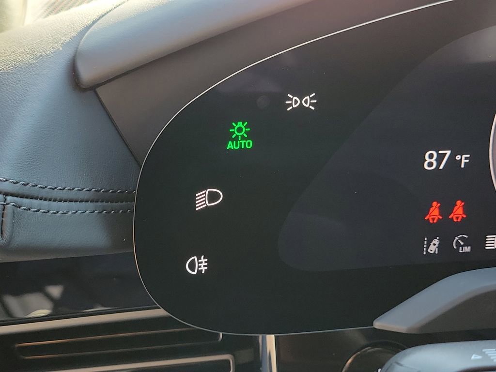 New 2026 Porsche Taycan AWD/4WD image 39
