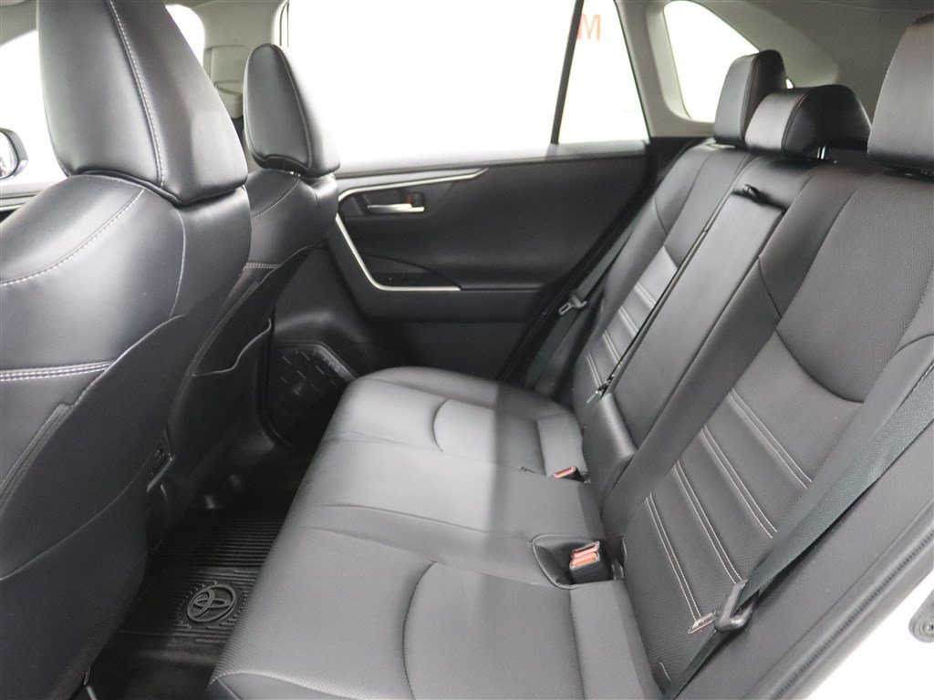 Used 2022 Toyota RAV4 Limited AWD/4WD image 12