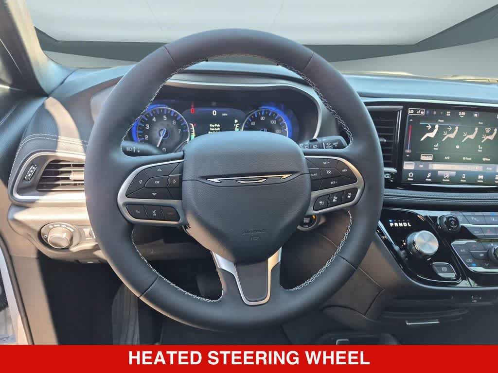 New 2027 Chrysler Pacifica Select FWD image 21