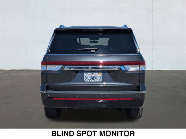 Used 2024 Lincoln Navigator Reserve AWD/4WD image 4