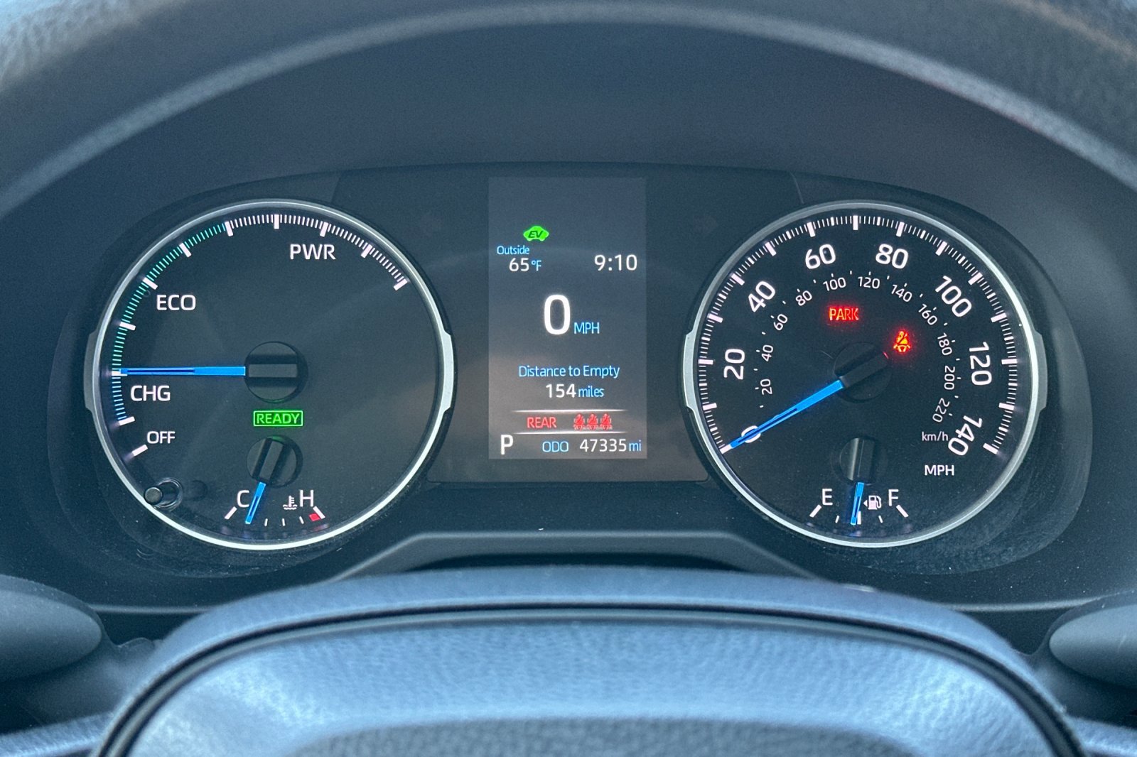 Used 2022 Toyota RAV4 LE image 23