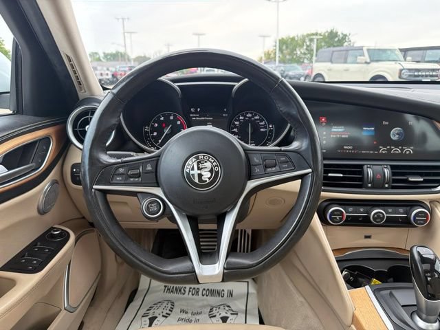 Used 2019 Alfa Romeo Giulia Ti w/ Quick Order Package 22X Lusso AWD/4WD image 14