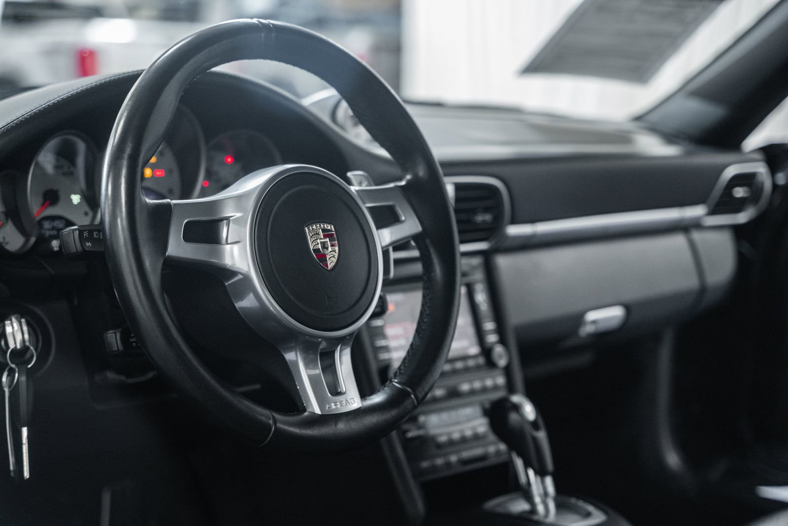 Used 2011 Porsche 911 Turbo S image 23