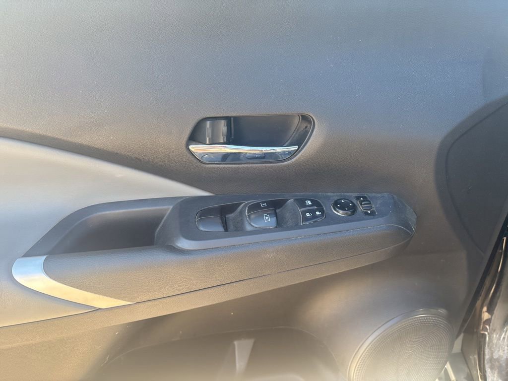 Used 2021 Nissan Kicks SR w/ SR Premium Package image 8