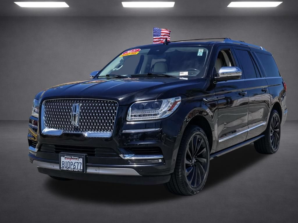 Used 2021 Lincoln Navigator L Black Label w/ Cargo Convenience Package AWD/4WD image 8