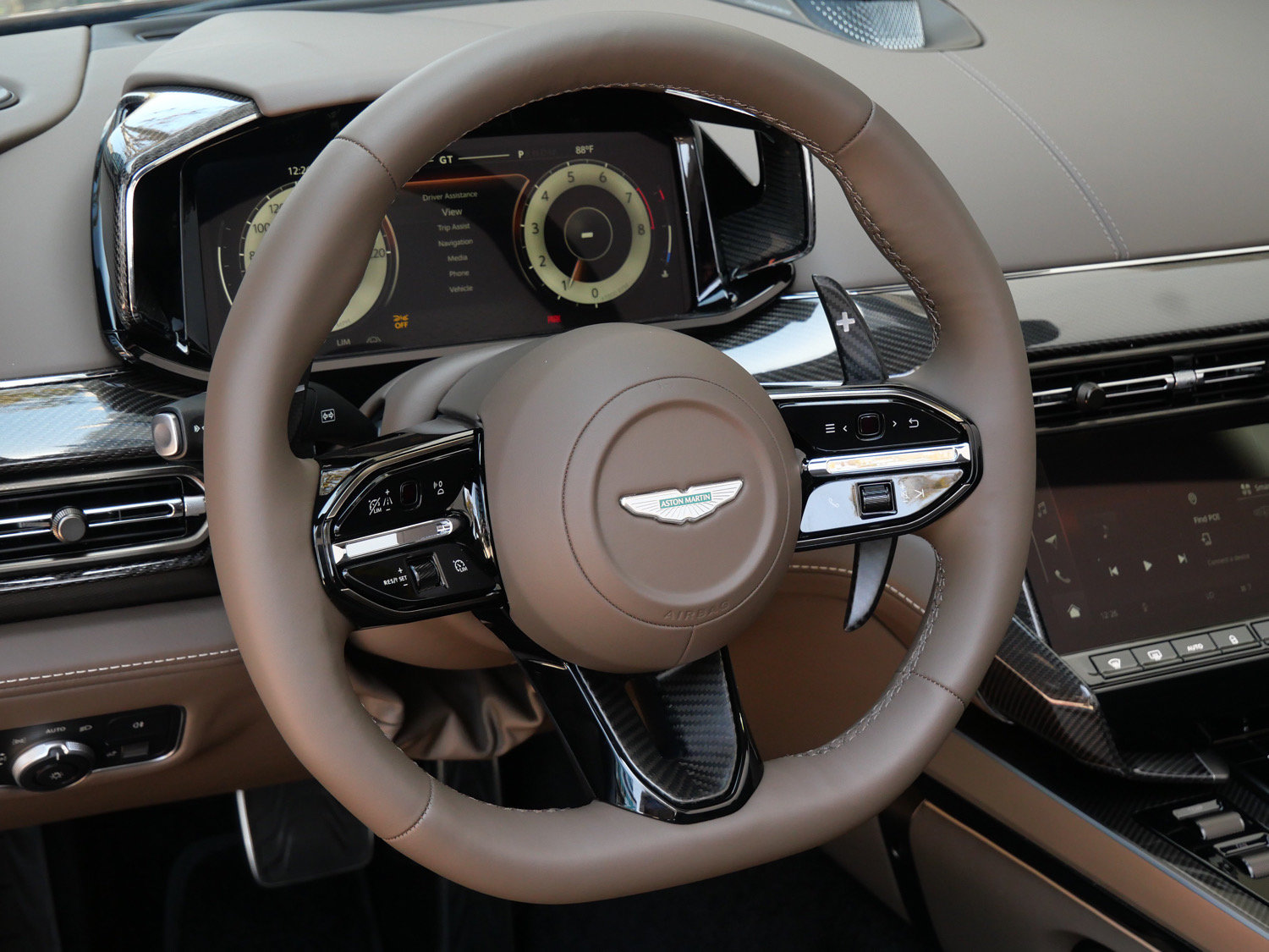 New 2026 Aston Martin Vanquish Convertible RWD image 12