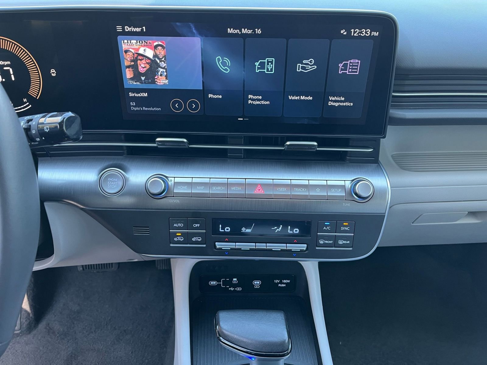 Used 2025 Hyundai Kona SEL image 17