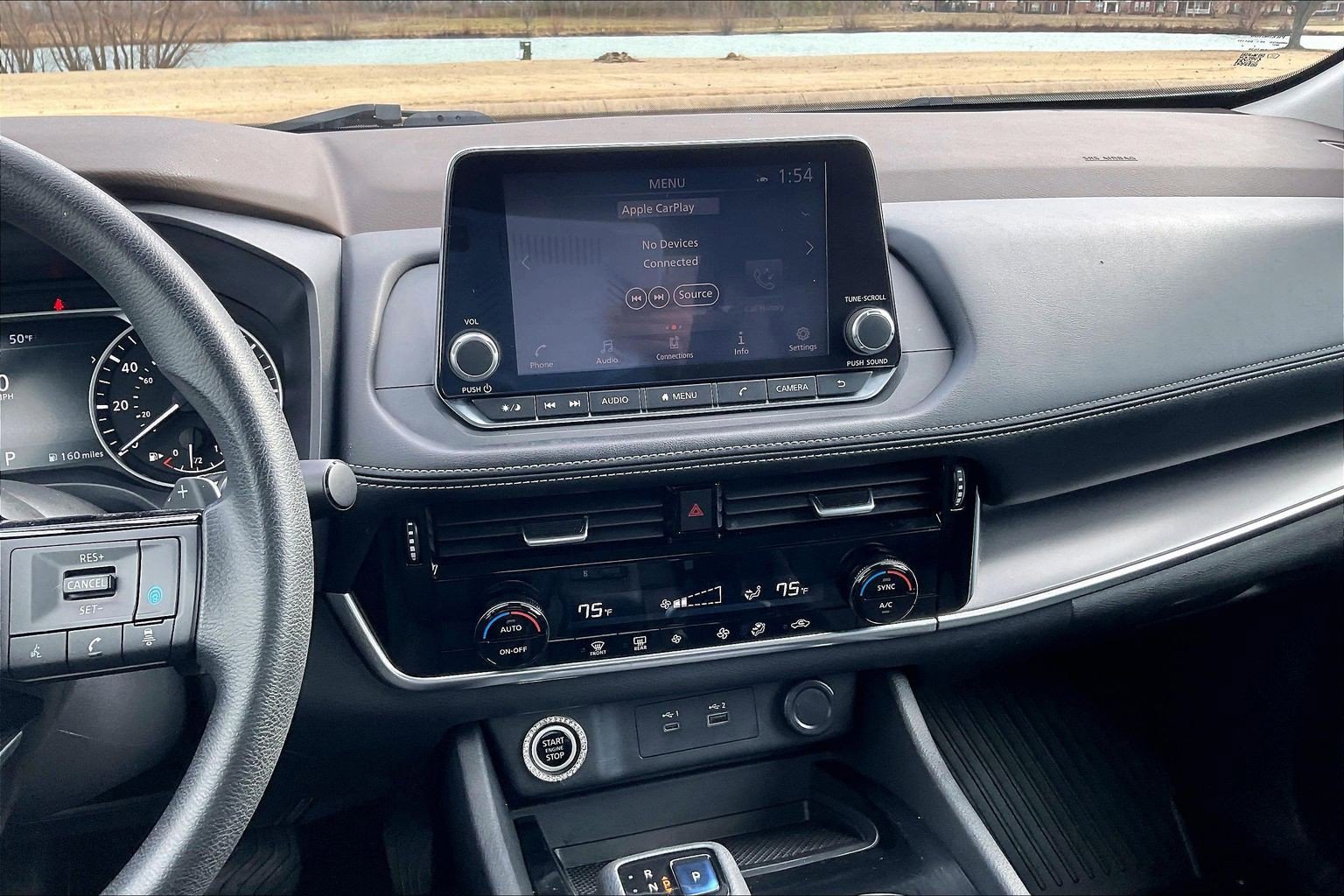 Used 2022 Nissan Rogue SV image 6