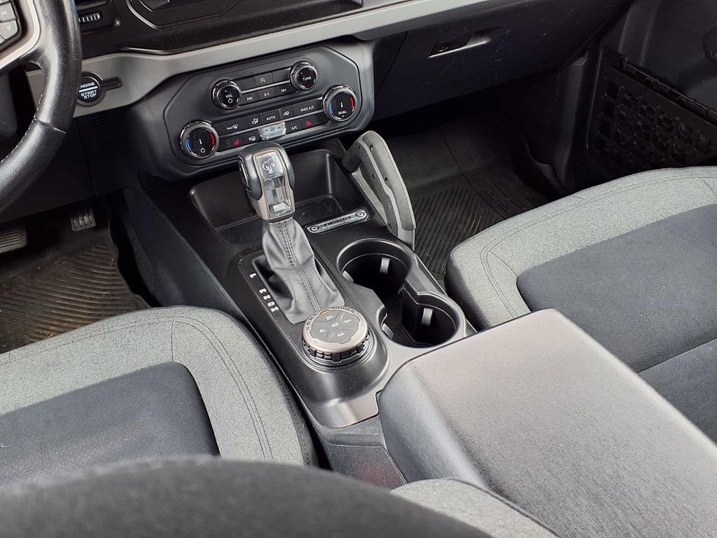 Used 2022 Ford Bronco Big Bend w/ Sasquatch Package image 16