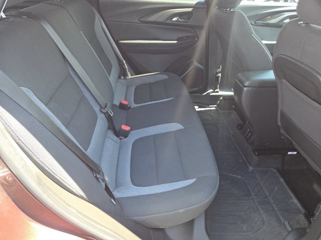 Used 2023 Chevrolet TrailBlazer LT w/ Convenience Package FWD image 18