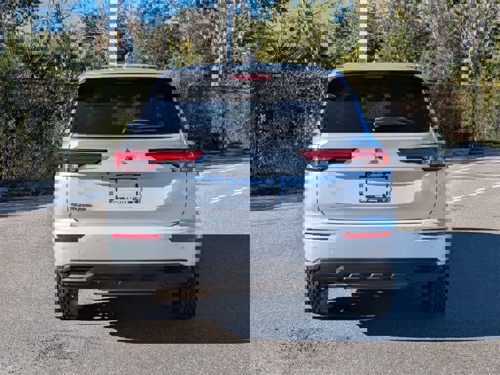 Used 2022 Mitsubishi Outlander ES image 4