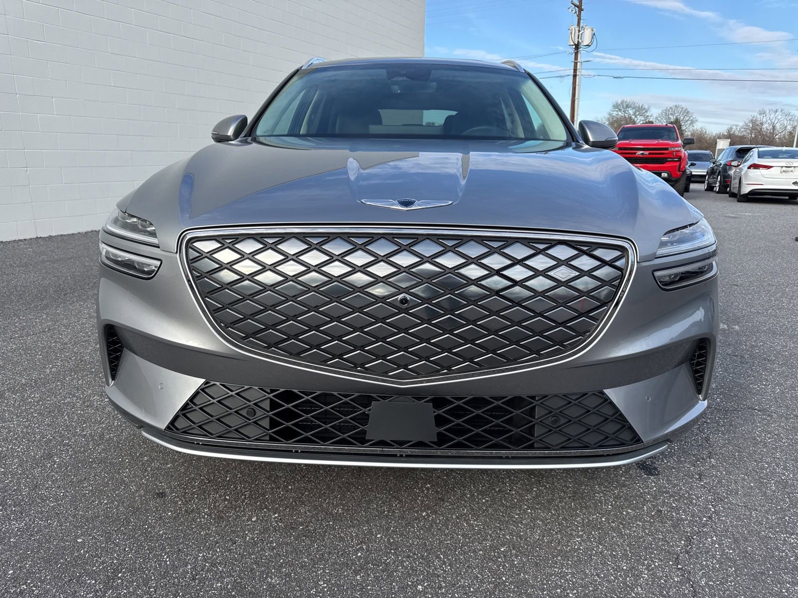 Used 2025 Genesis Electrified GV70 Advanced w/ Prestige Package image 2