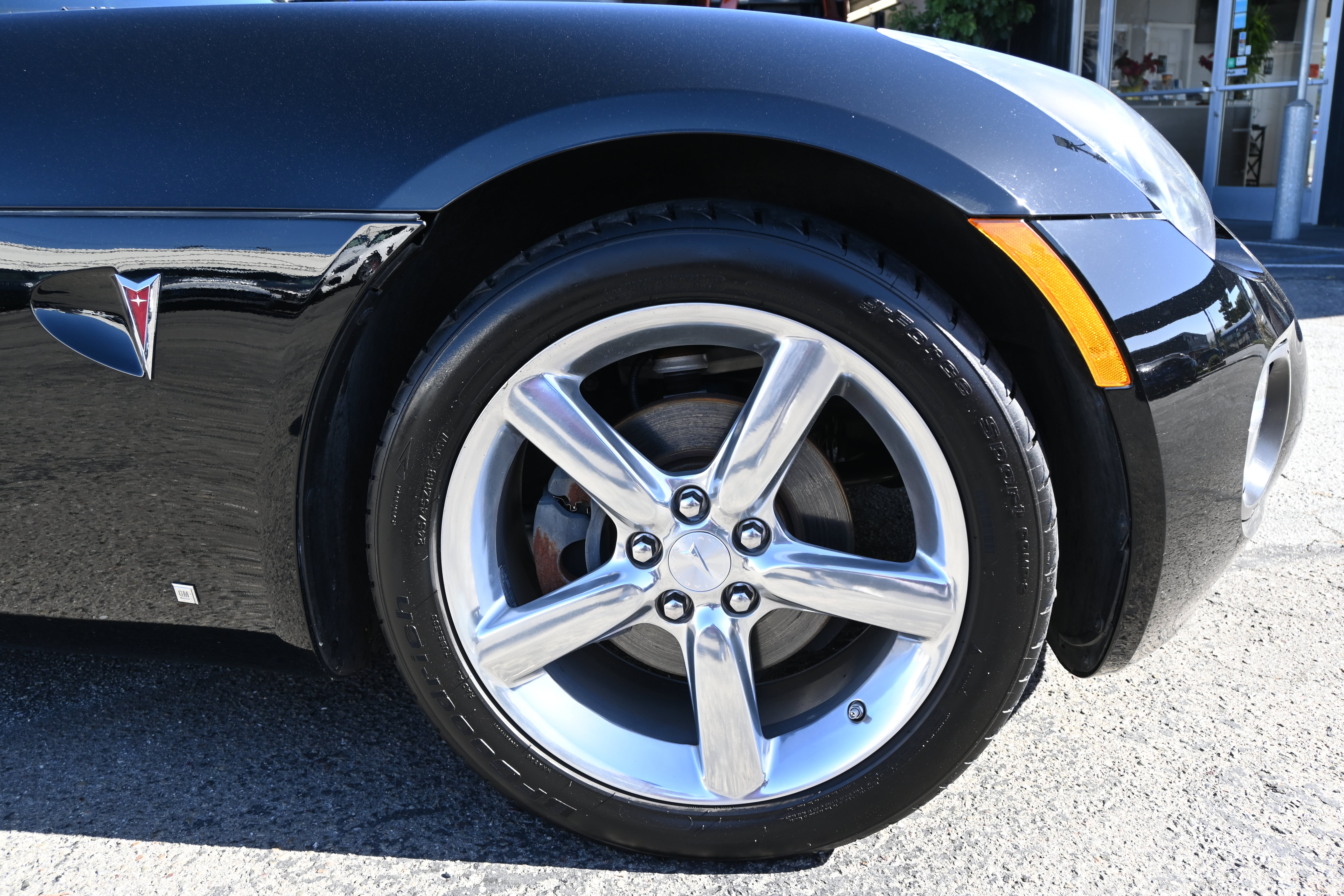 Used 2009 Pontiac Solstice GXP w/ Premium Package RWD image 11