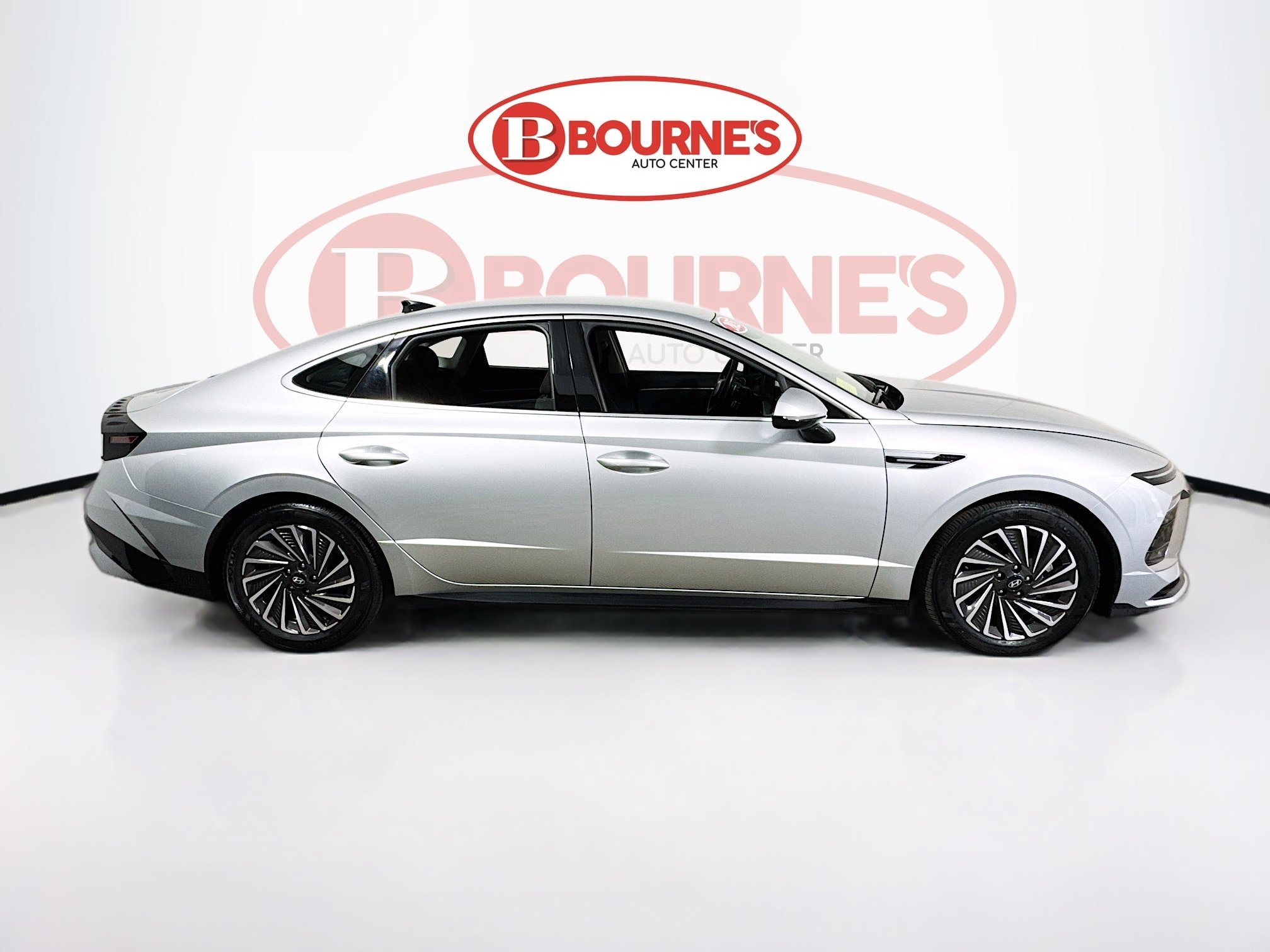 Used 2025 Hyundai Sonata SEL FWD image 10