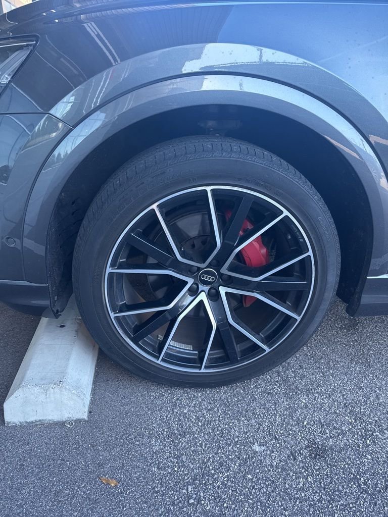 Used 2021 Audi Q8 Premium Plus w/ Premium Plus Package image 4