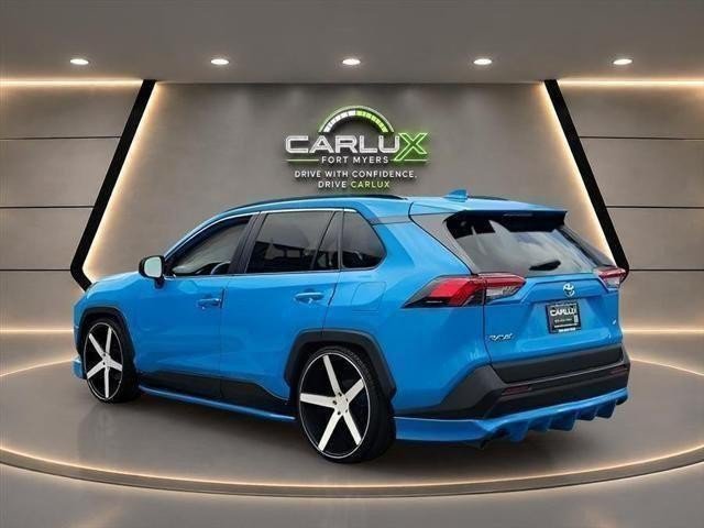 Used 2019 Toyota RAV4 LE FWD image 3