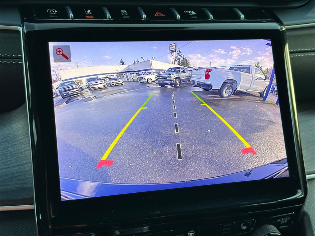 Used 2024 Jeep Grand Cherokee Limited image 25