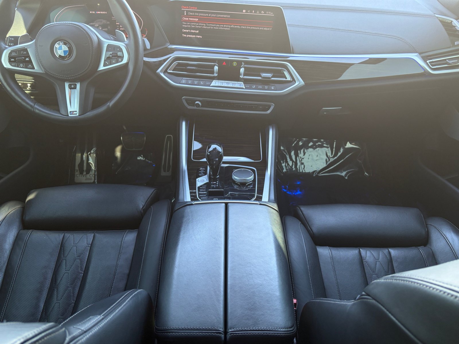Used 2021 BMW X6 M50i w/ Dynamic Handling Package AWD/4WD image 15