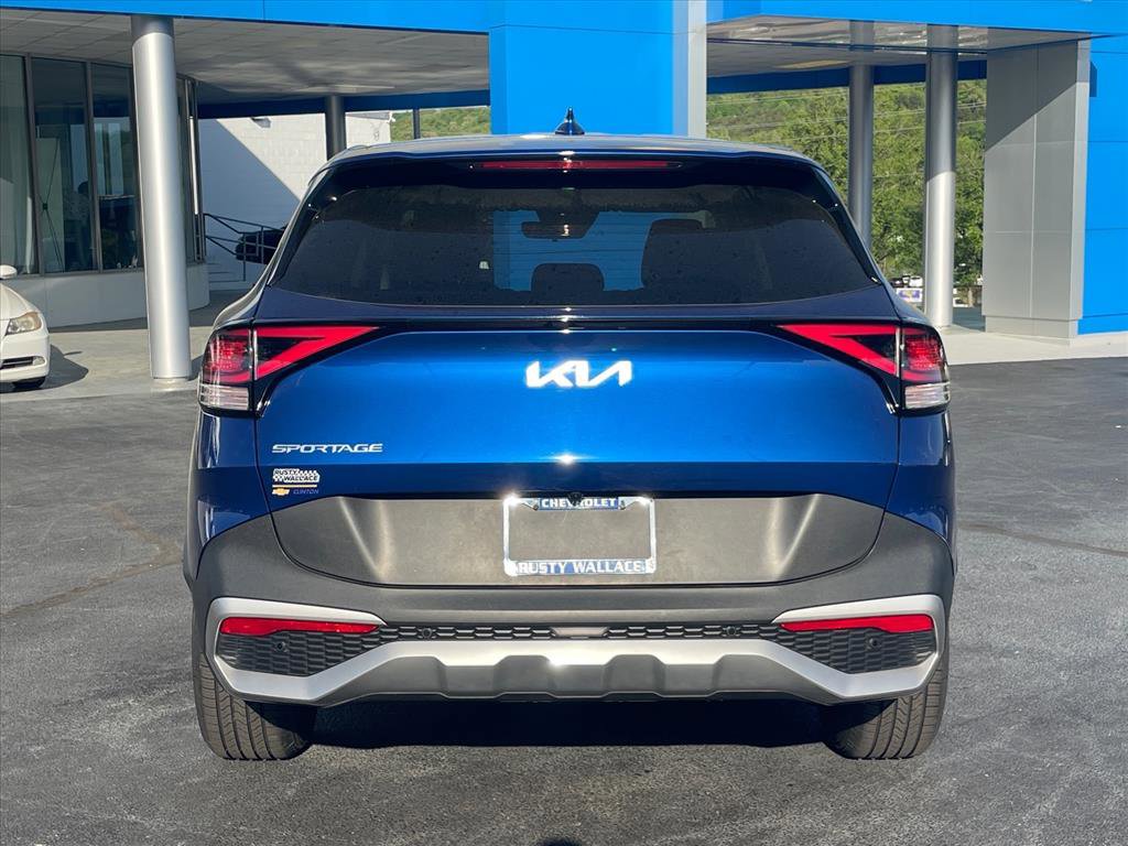 Used 2023 Kia Sportage EX image 6