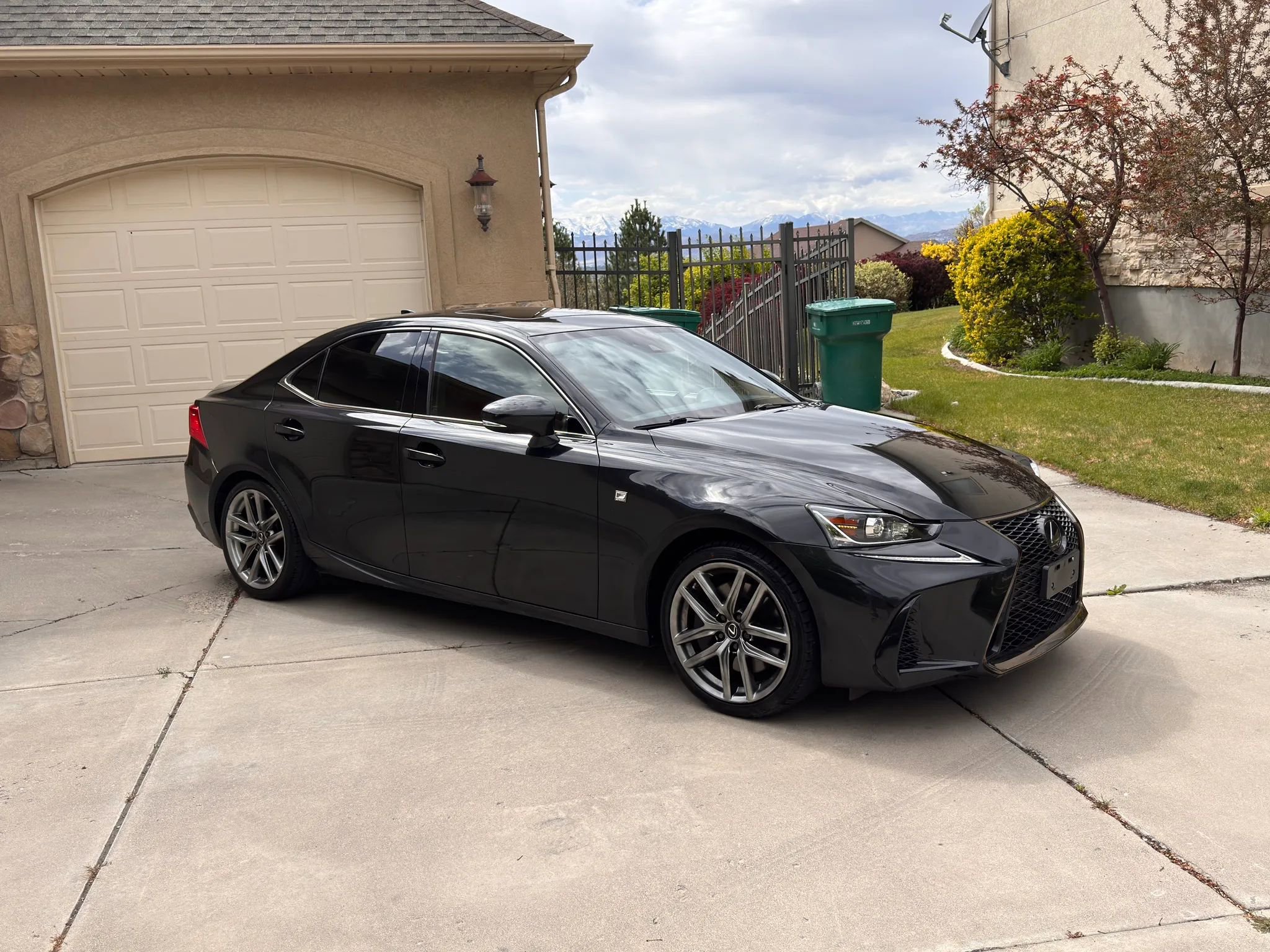 Used 2020 Lexus IS 300 F Sport AWD/4WD image 4