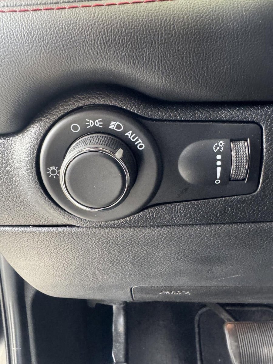 Used 2024 Dodge Durango R/T AWD/4WD image 14