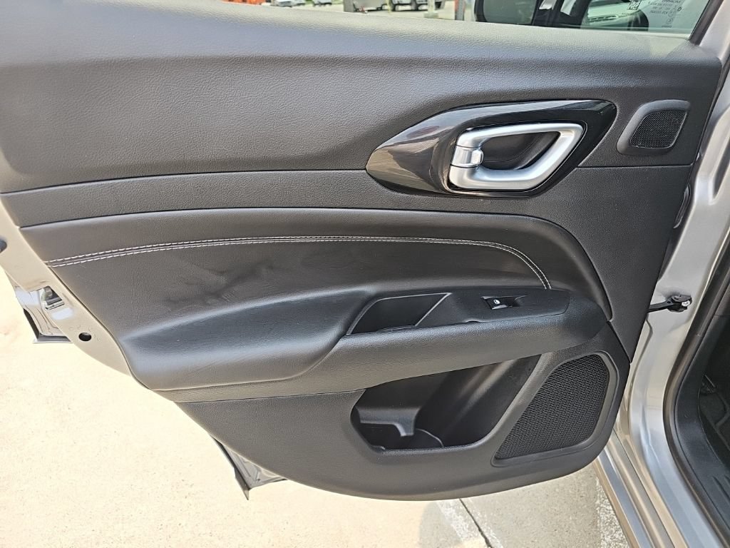 Certified 2023 Jeep Compass High Altitude AWD/4WD image 23