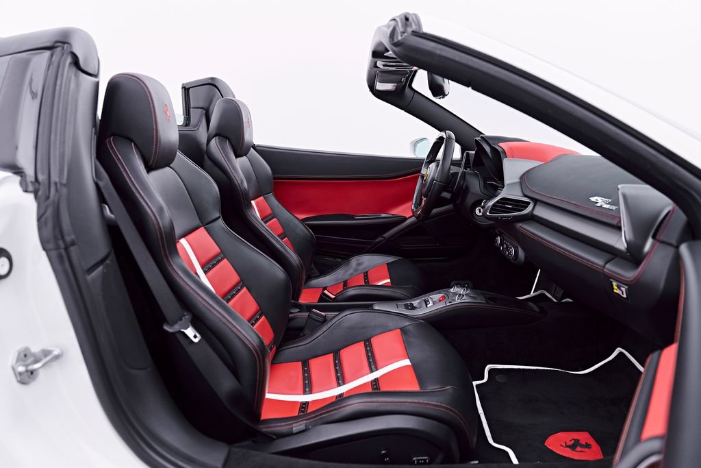 Used 2014 Ferrari 458 Spider RWD image 55
