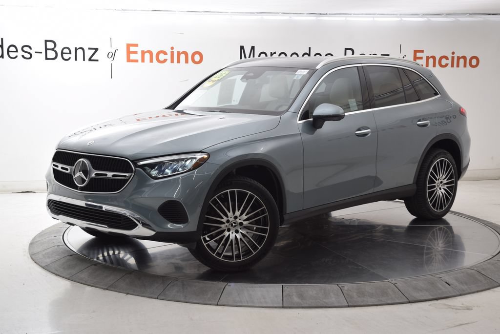 Used 2026 Mercedes-Benz GLC 300 4MATIC image 2