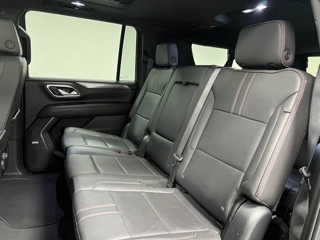 Used 2024 Chevrolet Suburban RST AWD/4WD image 46