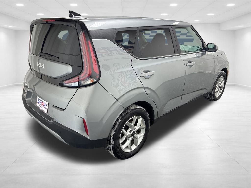 Used 2024 Kia Soul LX w/ Option Group 015 image 4