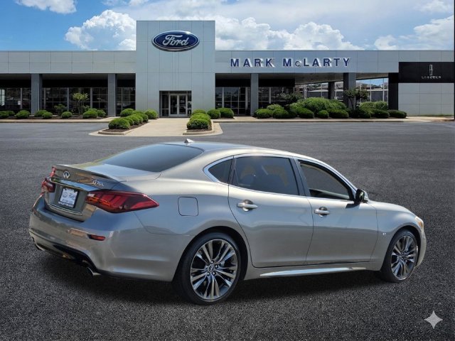 Used 2018 INFINITI Q70 L 3.7 RWD image 5