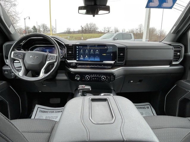 Certified 2022 Chevrolet Silverado 1500 RST image 4