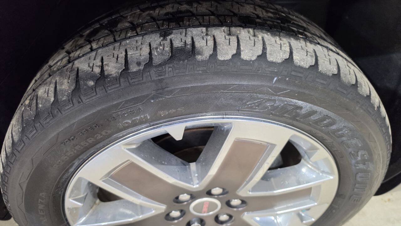 Used 2012 GMC Acadia Denali AWD/4WD image 12