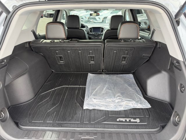 Used 2024 GMC Terrain AT4 w/ Tech Package AWD/4WD image 17