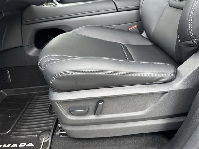 New 2026 Nissan Armada SV image 28