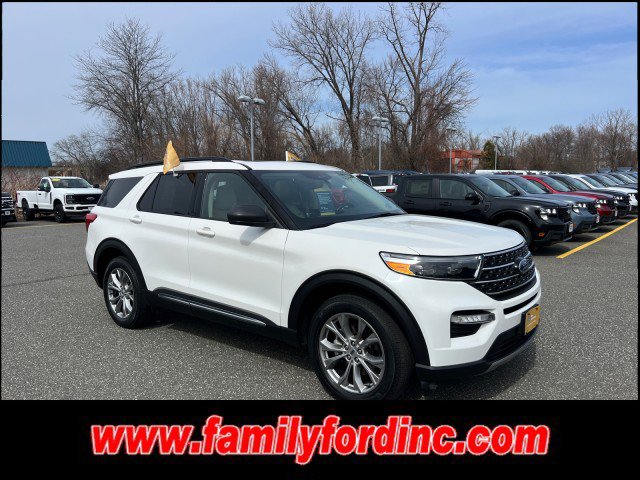 Certified 2023 Ford Explorer XLT w/ Equipment Group 202A image 1