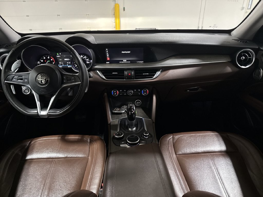 Used 2018 Alfa Romeo Stelvio Ti w/ TI Performance Package AWD/4WD image 10
