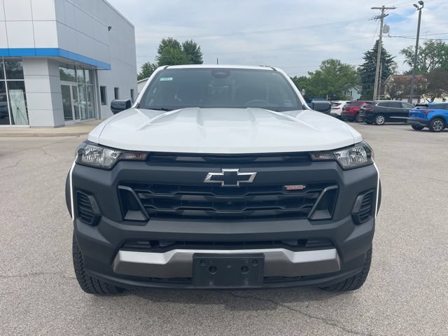Used 2024 Chevrolet Colorado Trail Boss w/ Technology Package AWD/4WD image 10