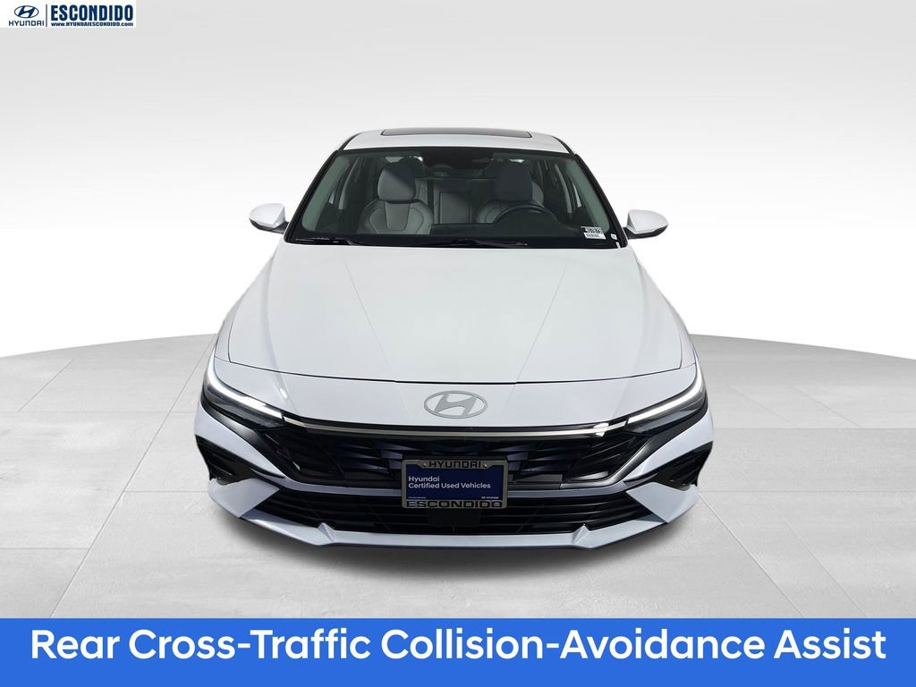 Certified 2025 Hyundai Elantra Limited FWD image 8