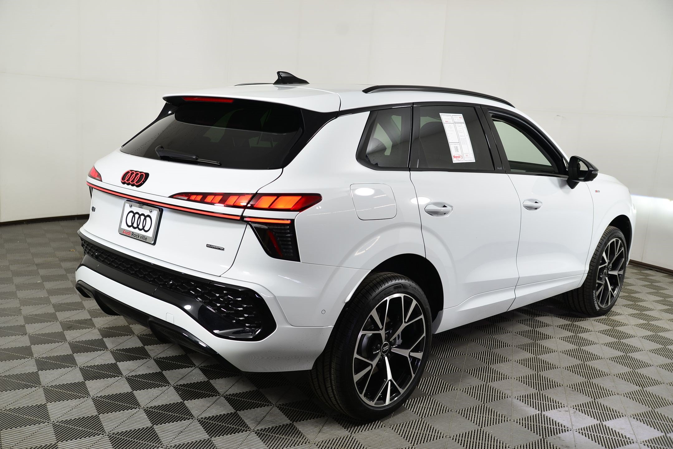 New 2026 Audi Q3 quattro 2.0T AWD/4WD image 9