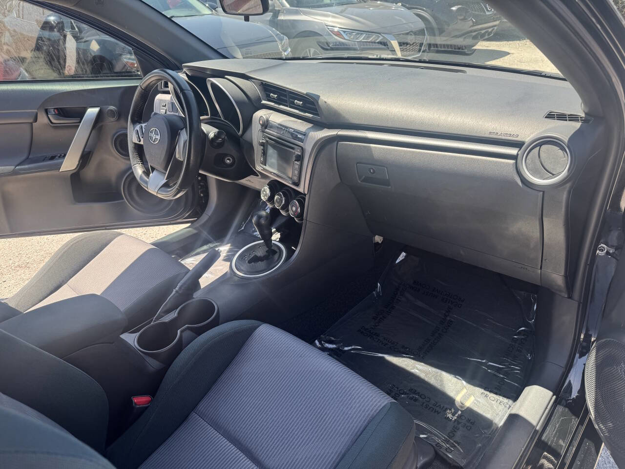 Used 2014 Scion tC image 2