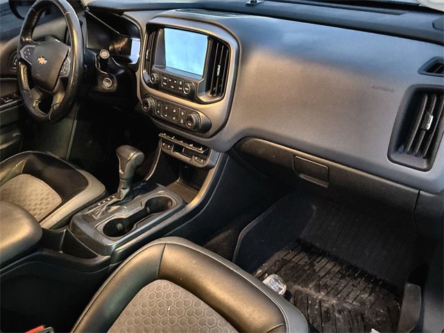 Used 2016 Chevrolet Colorado Z71 w/ Z71 Midnight Edition image 23