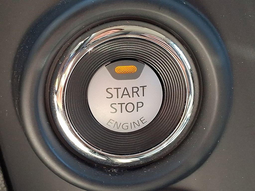 Certified 2024 Nissan Titan SV w/ SV Convenience Package image 26