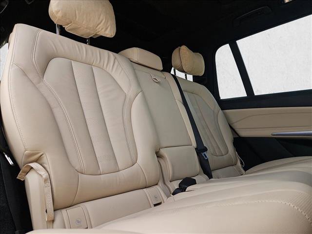 Used 2021 BMW X7 xDrive40i w/ M Sport Package image 21
