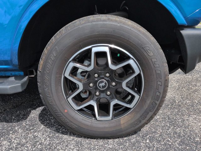 Used 2024 Ford Bronco Outer Banks AWD/4WD image 11